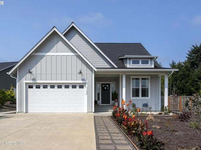 House for sale in Warrenton, Clatsop County