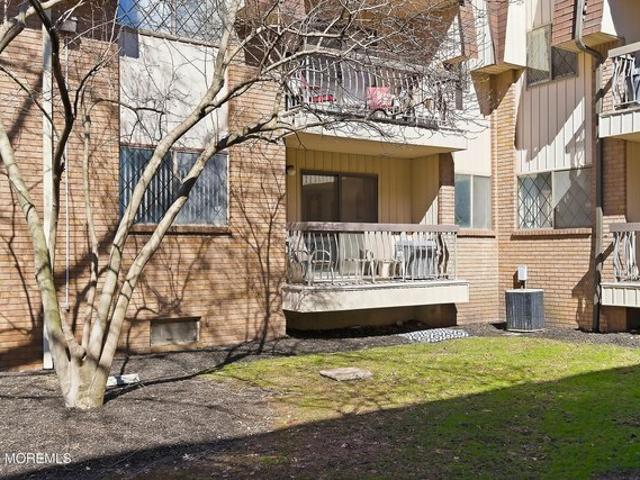 Condo for sale in Linden, New Jersey
