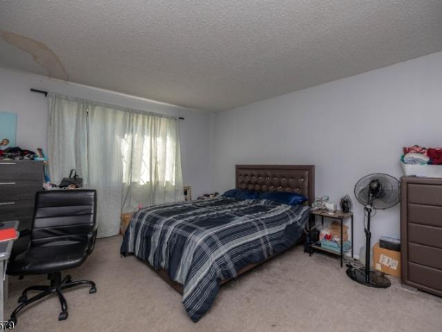 Condo for sale in Linden, New Jersey