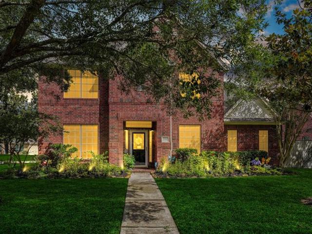 House for sale in Pinehurst, Texas