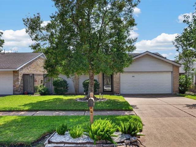 House for sale in Meadows Place, Fort Bend County