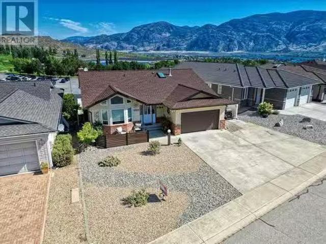House for sale in Osoyoos
