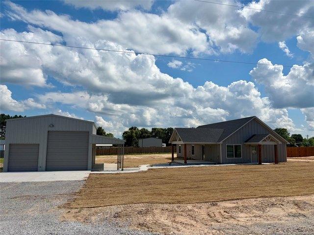 House for sale in Kingston, Oklahoma