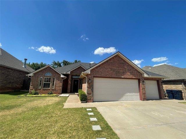 House for sale in Yukon, Oklahoma
