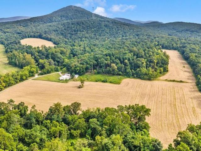 Farm for sale in Clear Spring, Maryland