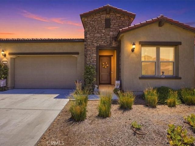 House for sale in Corona, California