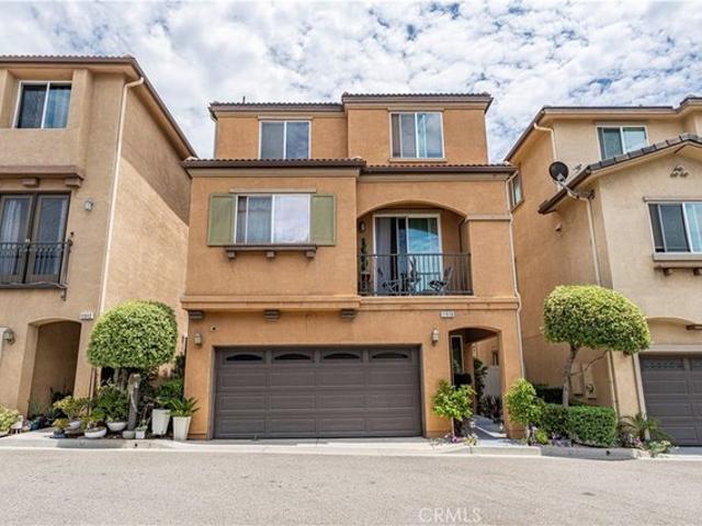 House for sale in Canoga Park, California