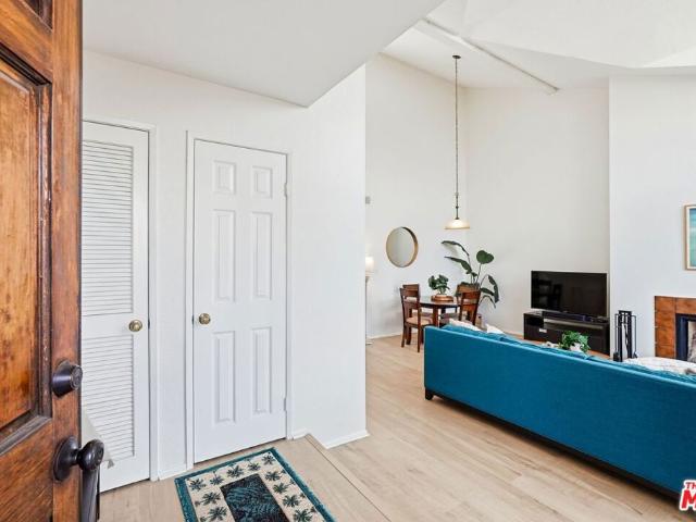 Condo for sale in Canoga Park, California