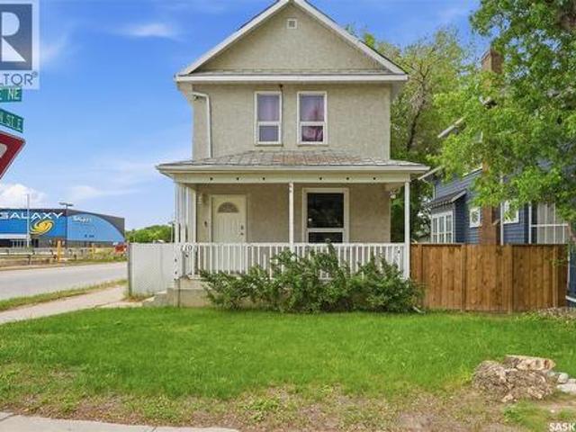 House for sale in Moose Jaw, Saskatchewan