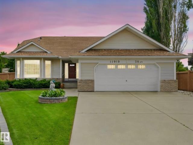 House for sale in Wedgewood, Alberta