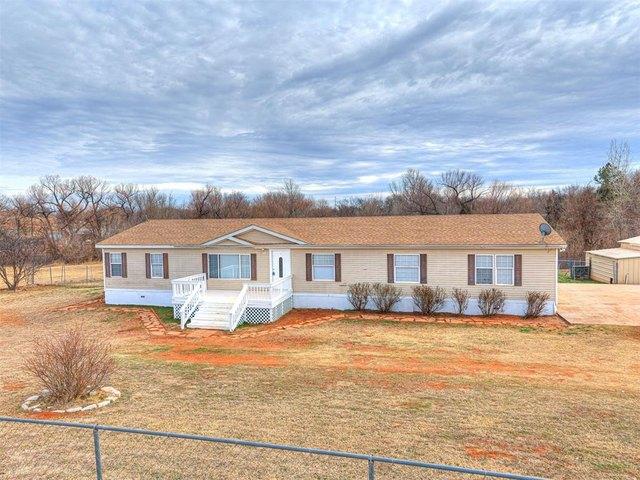 House for sale in Chickasha, Oklahoma