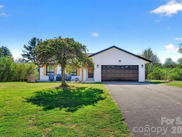 House for sale in Spruce Pine, North Carolina