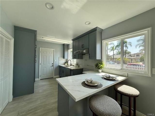 Duplex for sale in Azusa, California