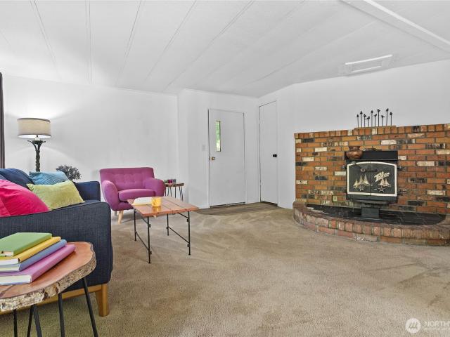 House for sale in Deming, Washington