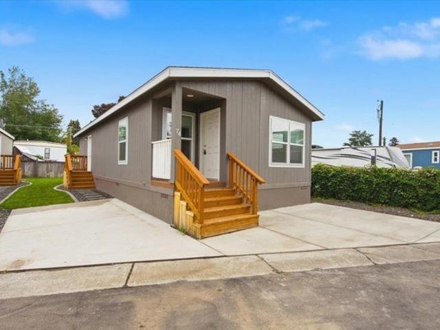 House for sale in Orchard Avenue, Spokane Valley