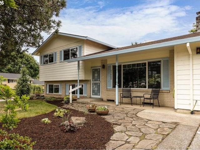 House for sale in Oregonia