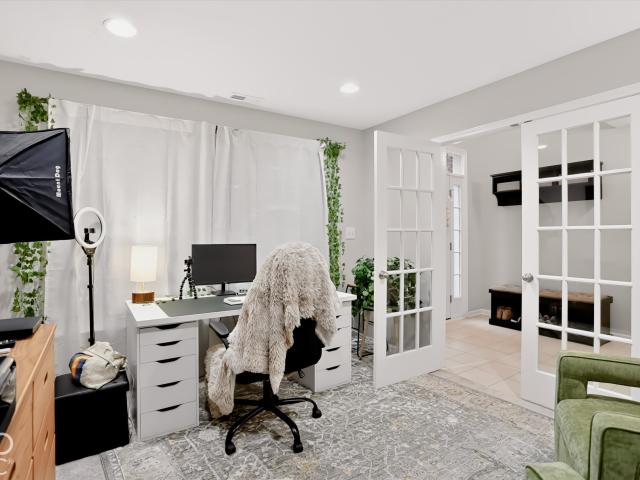 Condo for sale in Eagle Village, Zionsville