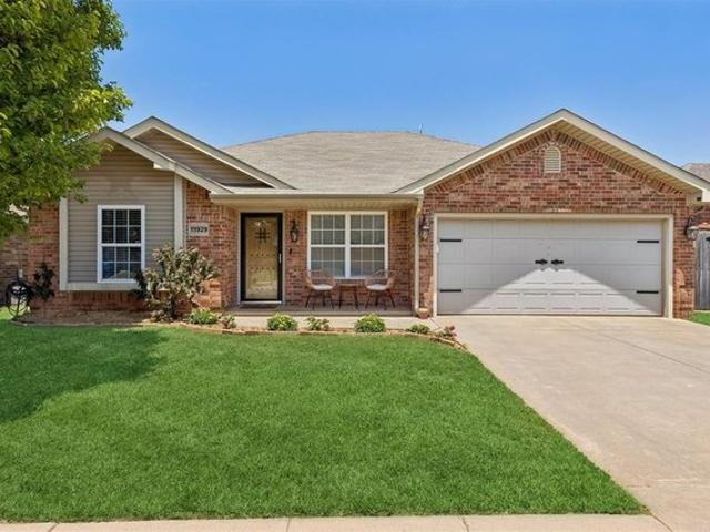 House for sale in Piedmont, Oklahoma