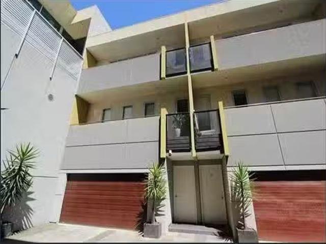 Apartment for rent in Fitzroy