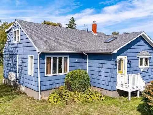 House for sale in Lower West Pubnico, Nova Scotia