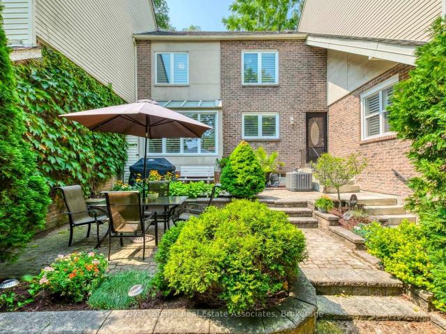 Townhouse for sale in Woburn, Ontario