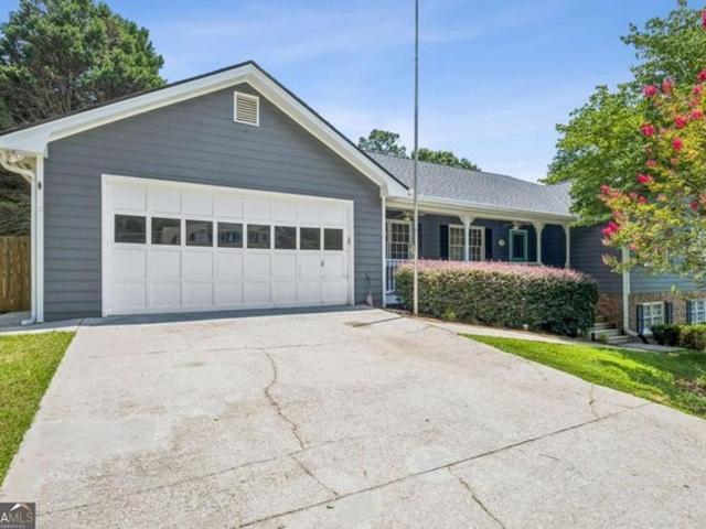 House for sale in Grayson, Georgia