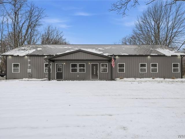 House for sale in Niagara, New York