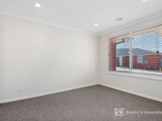 Townhouse for rent in Springdale Heights, Albury