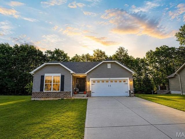 House for sale in Pacific, Missouri