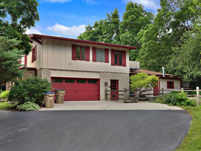 House for sale in Pleasant Prairie, Wisconsin