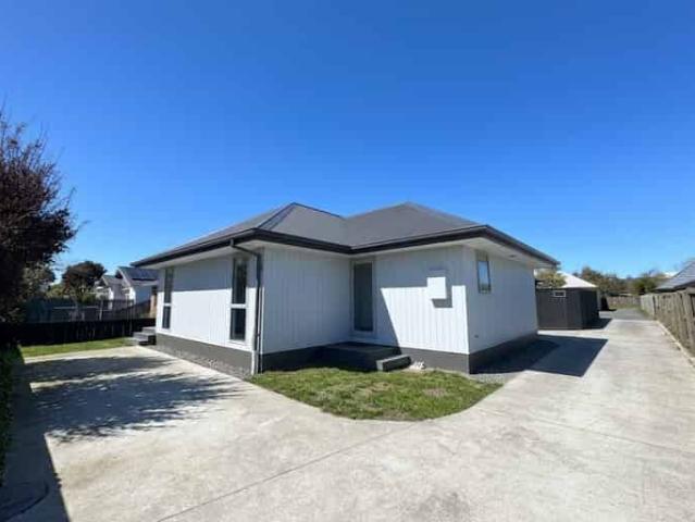 House for rent in Heathcote, Canterbury