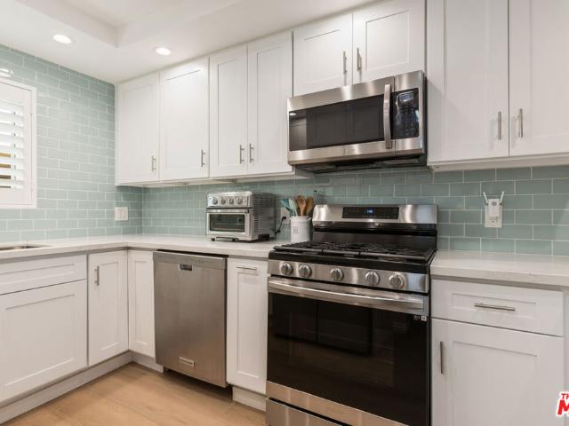 Condo for sale in Canoga Park, California