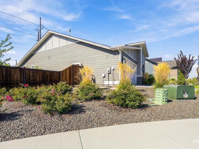 House for sale in Falcon Crest, Kuna