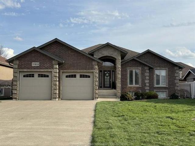House for sale in Oldcastle, Ontario