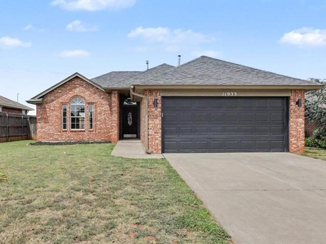House for sale in Yukon, Oklahoma