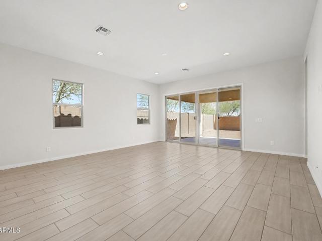 House for sale in Alamar, Avondale