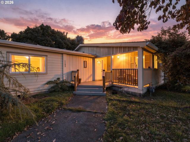 House for sale in Canby, Clackamas County