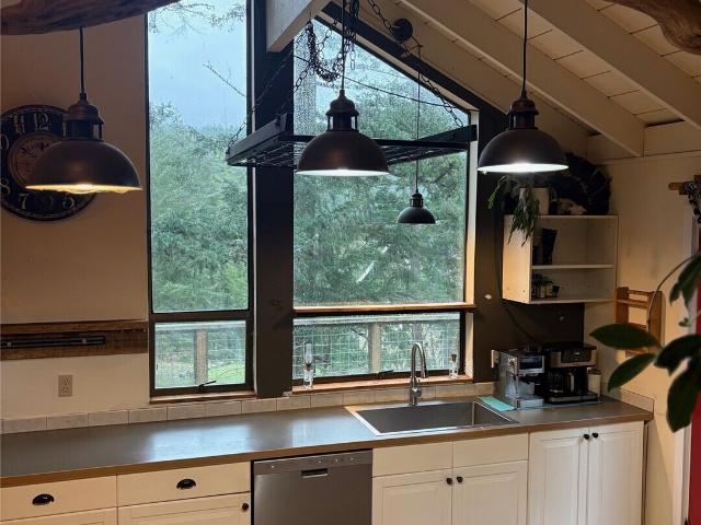 House for sale in Eastsound, Washington