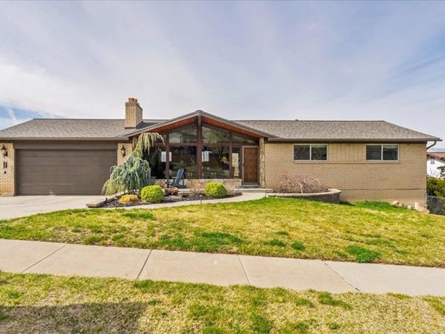 House for sale in Sandy, Utah