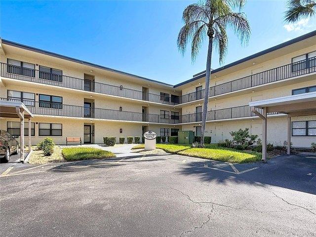 Condo for sale in Largo, Florida