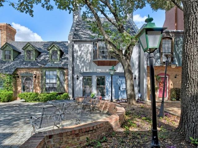 Townhouse for sale in Leesville, Texas