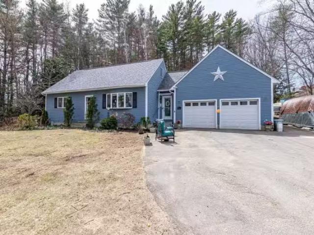 House for sale in Bow
