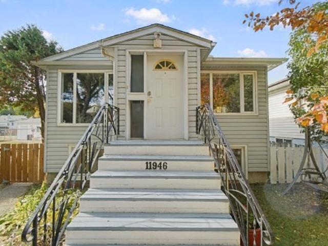 House for sale in Edmonton Northlands, Edmonton
