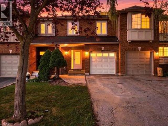 House for rent in Oakville, Ontario