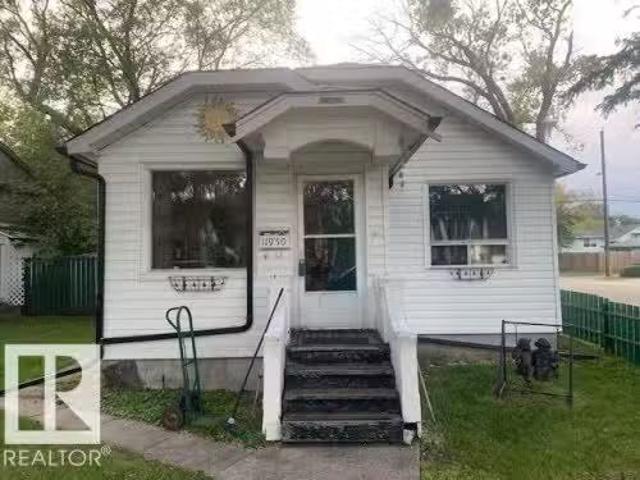 House for sale in Wedgewood, Alberta