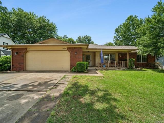 House for sale in Coweta, Oklahoma