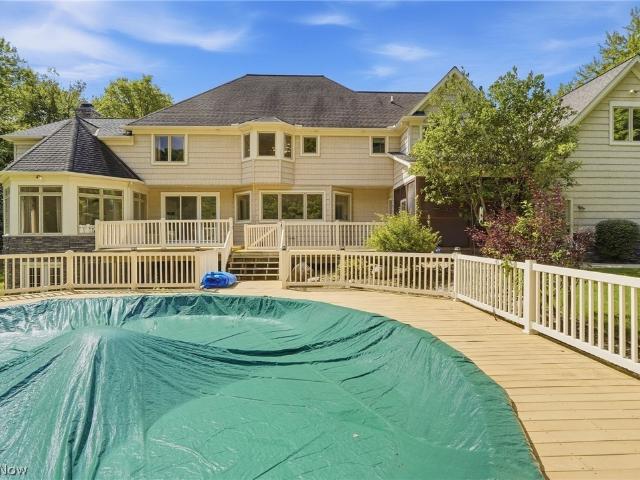 House for sale in Chardon, Geauga County