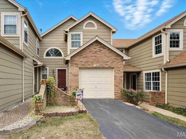 Condo for sale in Maryland Heights, Missouri