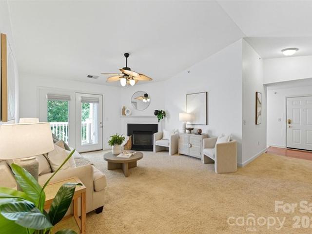 Condo for sale in Mecklenburg, North Carolina
