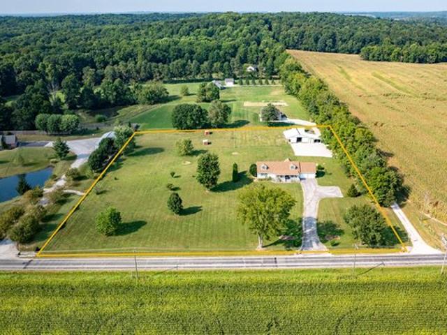 House for sale in Cloverdale, Indiana